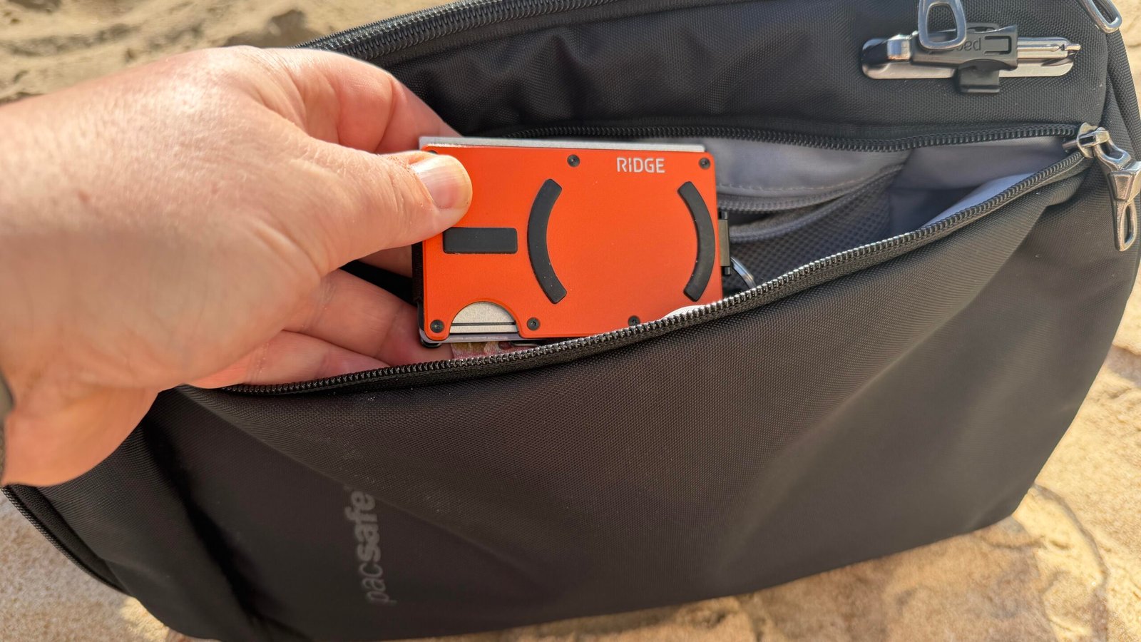 Are Ridge Wallets worth the hype? My buying advice after weeks of testing one